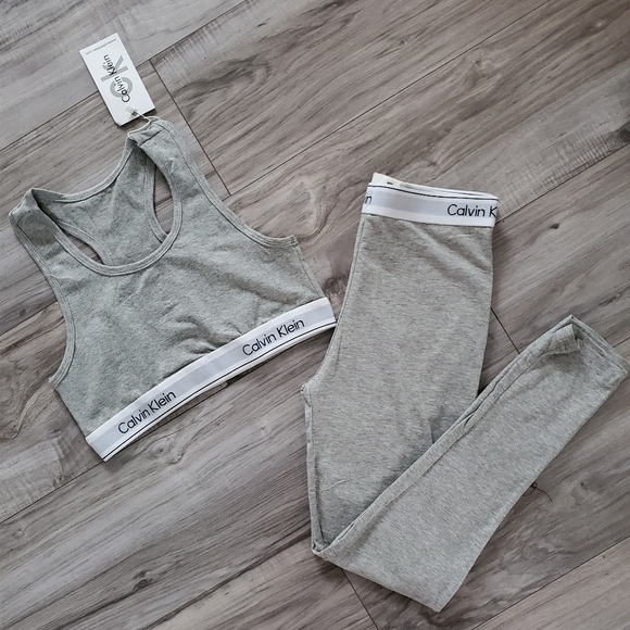 Set CALVIN KLEIN NEUF - Picture 1 of 2